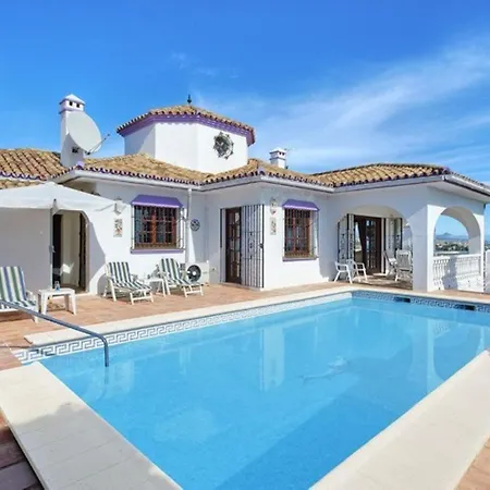 Hermosa Con Piscina Cerca Del Mar *
