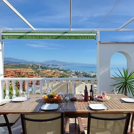 Hermosa Con Piscina Cerca Del Mar بيت للعطل *